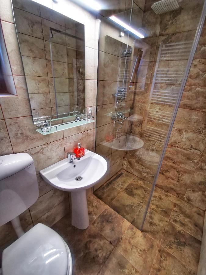 1 For Rent Hotel Cluj-Napoca Eksteriør billede